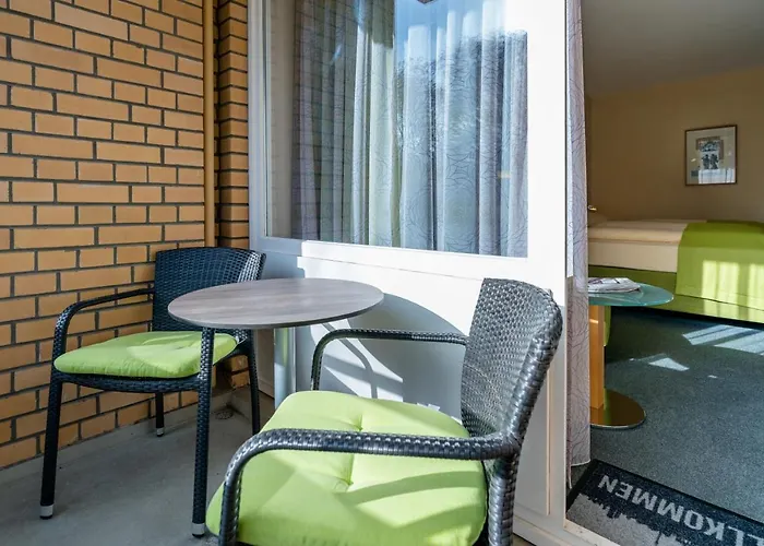 Schlosspark 4* برلين