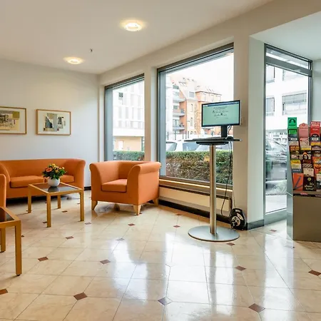 施罗斯公园酒店 酒店