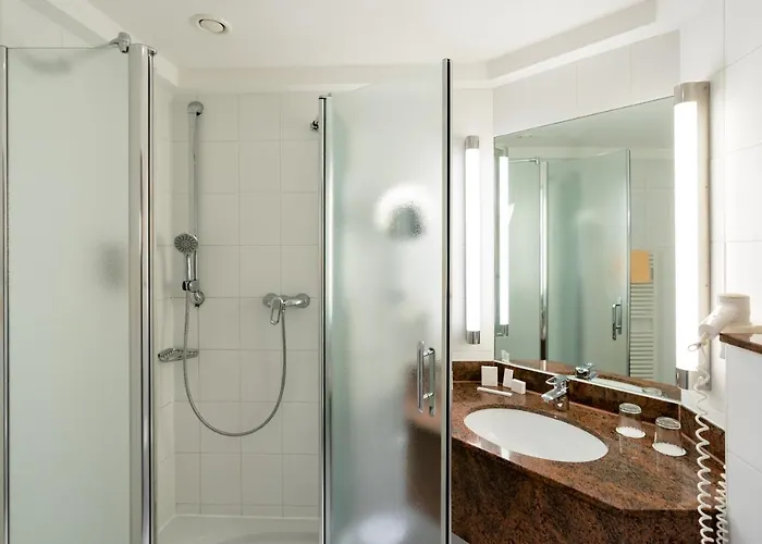 Schlosspark Hotell 4*