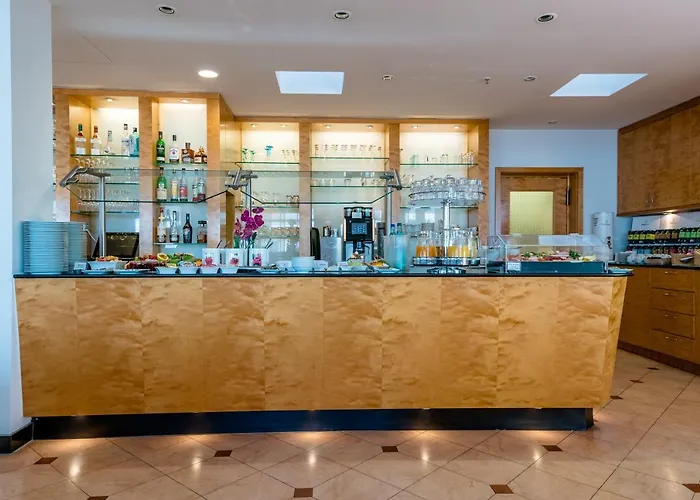 Schlosspark Hotell 4*